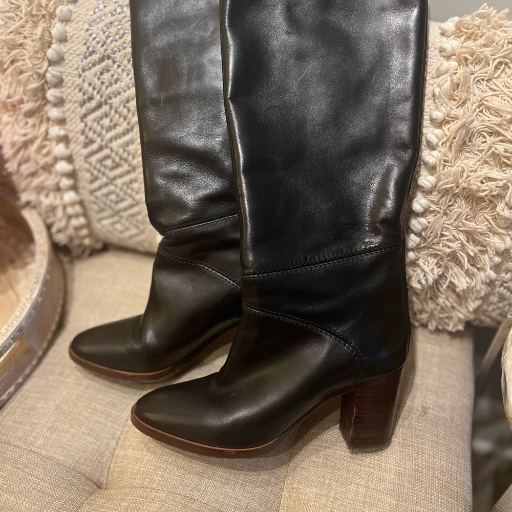Chloe Black Leather Knee-High Block Heel Boots - Picture 2 of 3